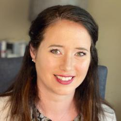Gina Knapp image